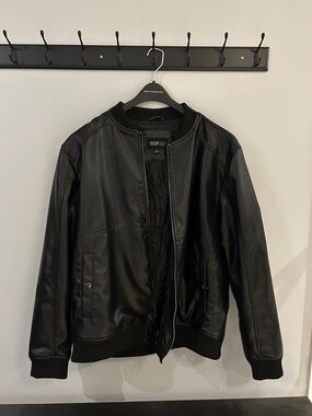 Awearness Kenneth Cole Bomber Jacket
